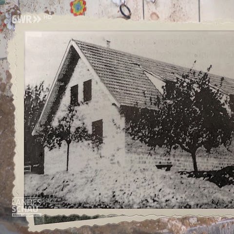 Altes schwarz-weißes Bild vom Haus