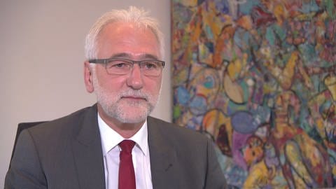Dr. Karl-Heinz Frieden vom Gemeinde- und Städtebund ist mit Bürgerentscheiden vertraut.