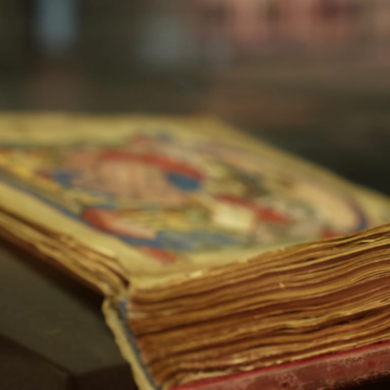 Ada-Evangeliar: Die rund 1.200 Jahre alte Handschrift wurde nun von der UNESCO als besonders schützenswert eingestuft