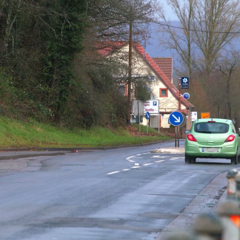 Die Kaiserstrasse in Wartenberg-Rohrbach. 