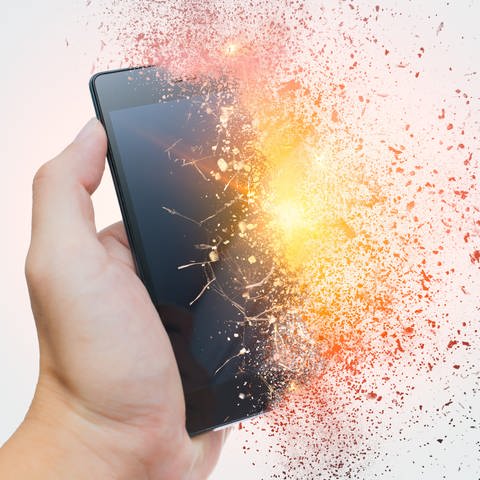 Smartphone brennt und explodiert