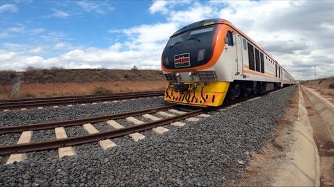 Der neue Zug trägt einen stolzen Namen: Madaraka Express.