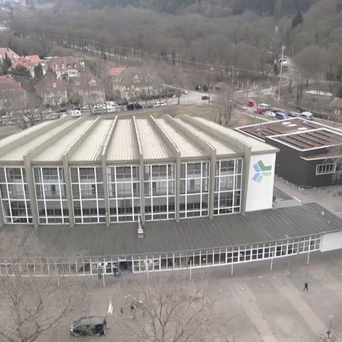 die marode Stadthalle in Freiburg