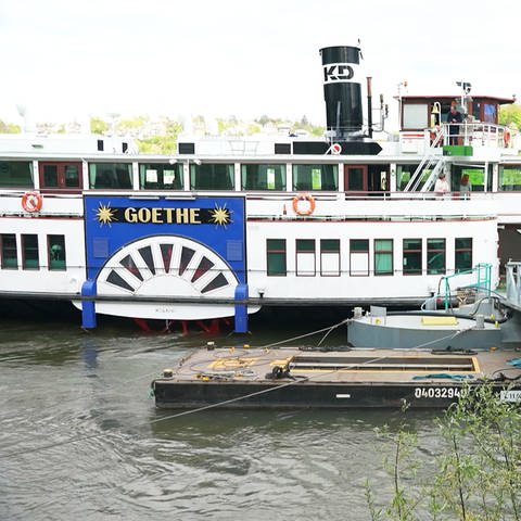 Die RMS Goethe fährt zwischen Koblenz und Rüdesheim.