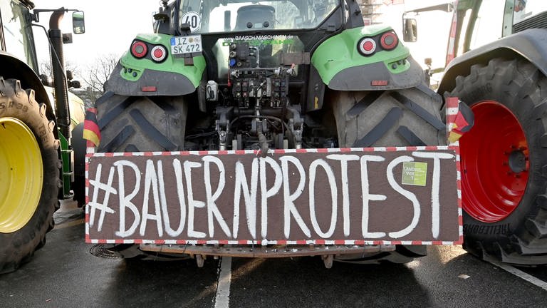 Landwirte protestieren rund um Karlsruhe