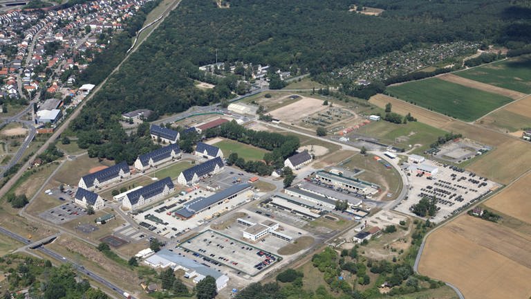 Die ehemaligen Schwetzinger US-Kasernen aus der Luft (Foto: Die ehemaligen Schwetzinger US-Kasernen aus der Luft)