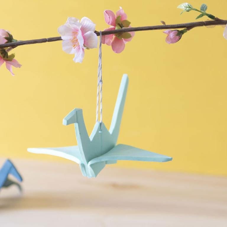 Origami-Kranich aus Modelliermasse (Foto: Privat - Patricia Morgenthaler)