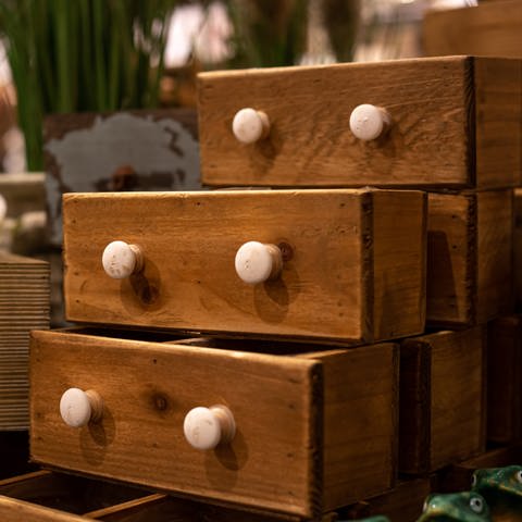 alte Schubladen aus Holz (Foto: Colourbox)