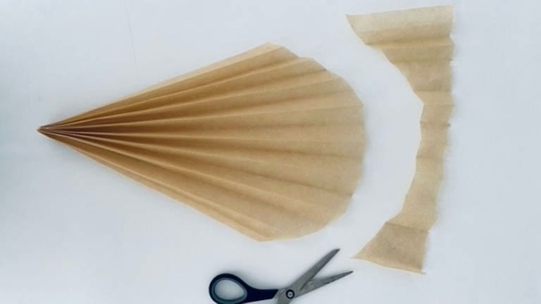 Palmbätter aus Backpapier (Foto: SWR)