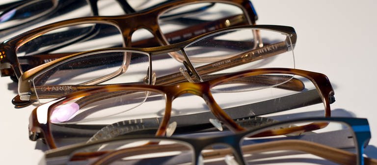 mehrere Brillen hinter einander (Foto: Colourbox, Foto: Colourbox.de -)