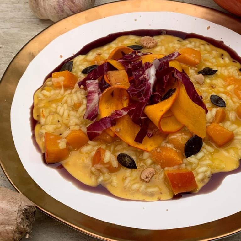 Risotto mit Walnüssen, karamellisierter Birne und Taleggio - Rezepte ...