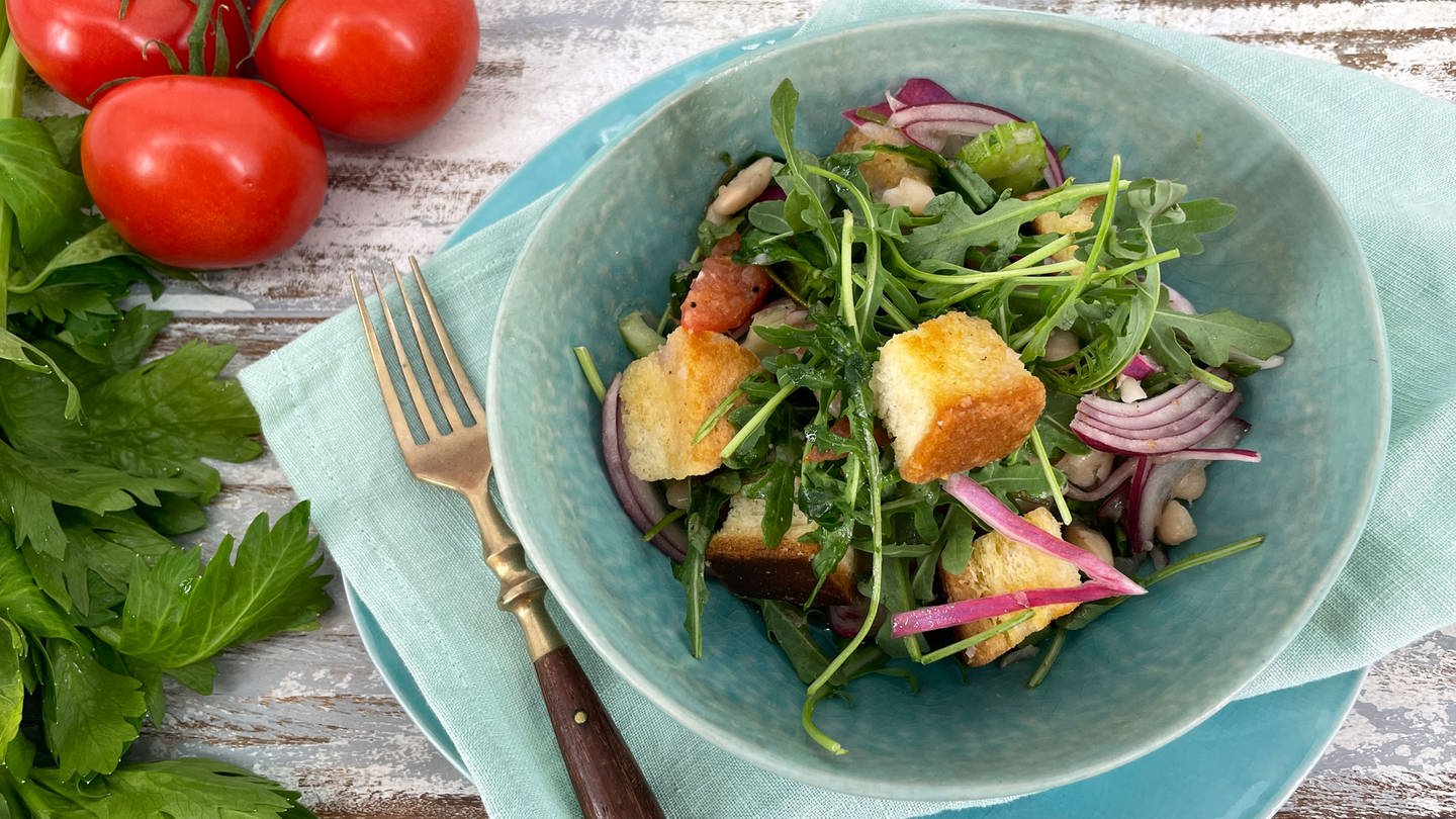 Rezept: Weißer Bohnensalat mit Tomaten - Rezepte - ARD-Buffet - TV