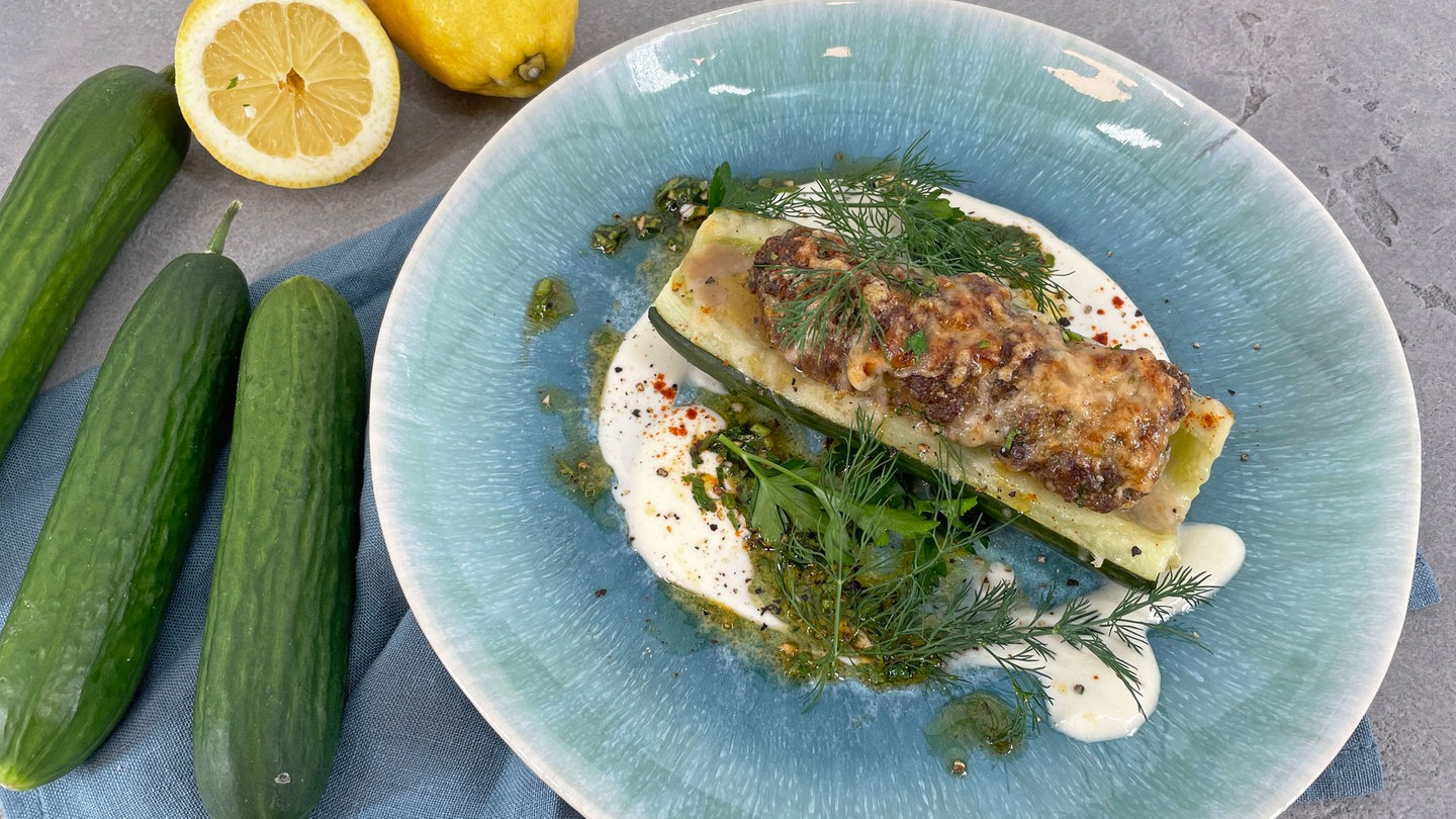 Schmorgurken mit Hackfleischfüllung - Rezepte - ARD-Buffet - SWR Fernsehen