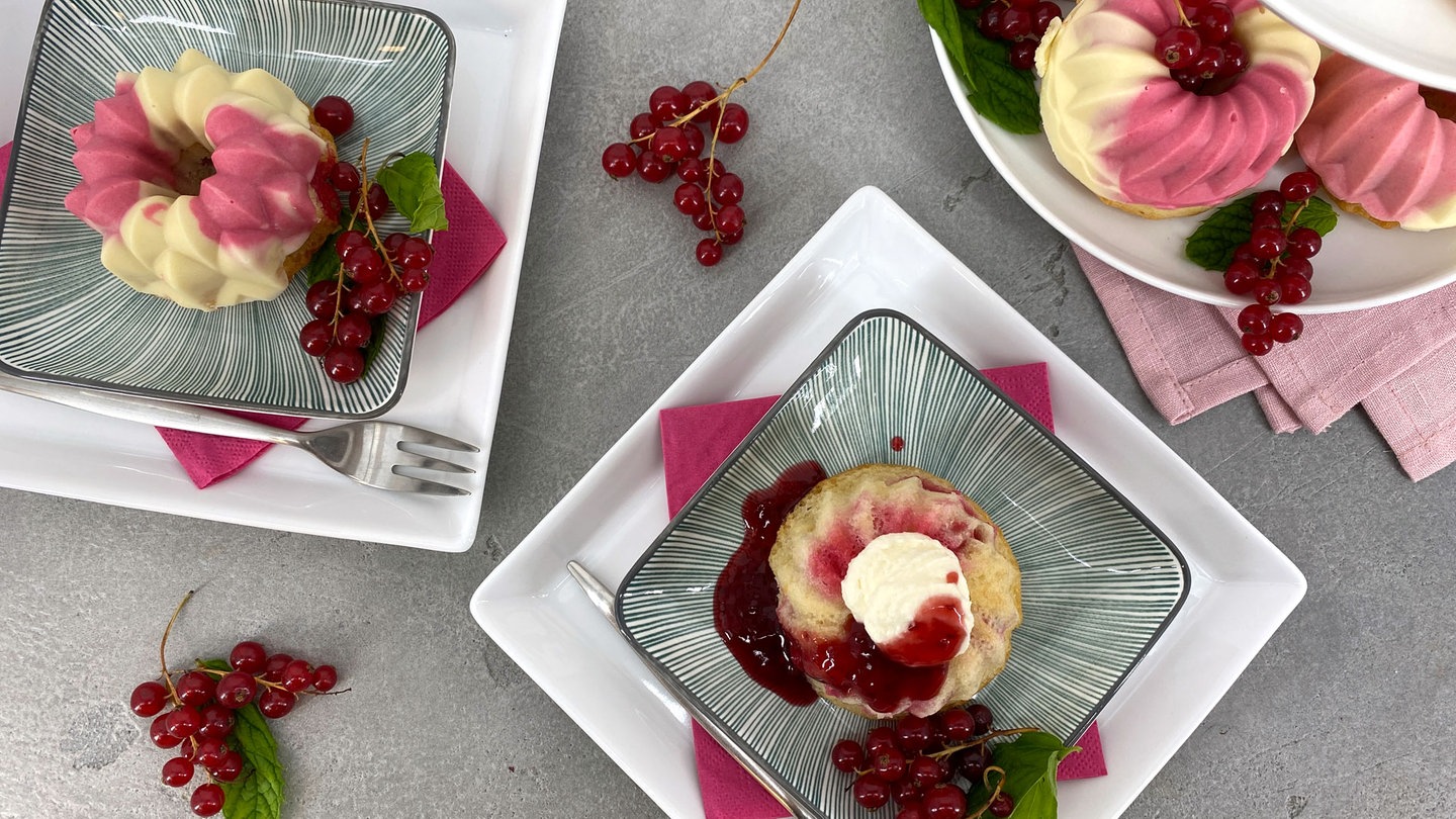 Rezept: Glutenfreie Mini-Gugelhupfe mit Johannisbeeren - Rezepte - ARD ...