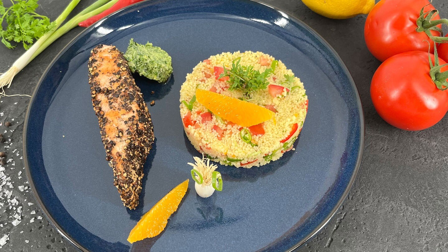 Rezept: Gegrillter Lachs in Pfefferkruste - Rezepte - ARD-Buffet - TV