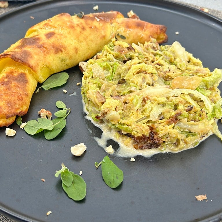 Rezept: Kartoffelcroissants mit Rahmwirsing - Rezepte - ARD-Buffet - TV