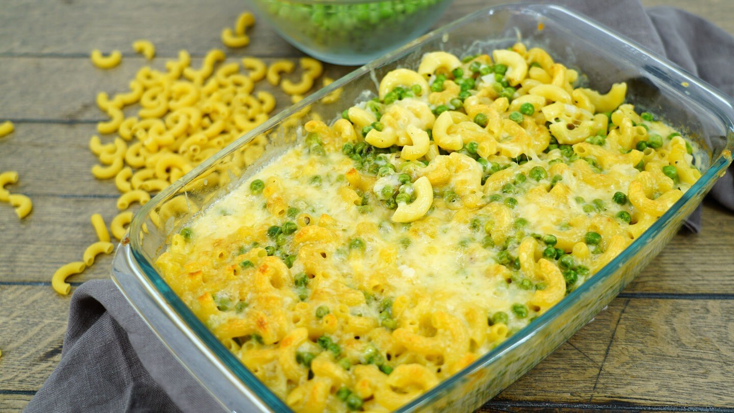 Nudelauflauf mit Erbsen - Rezepte - ARD-Buffet - TV