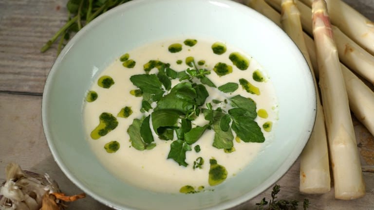 Spargelcremesuppe (Foto: SWR)