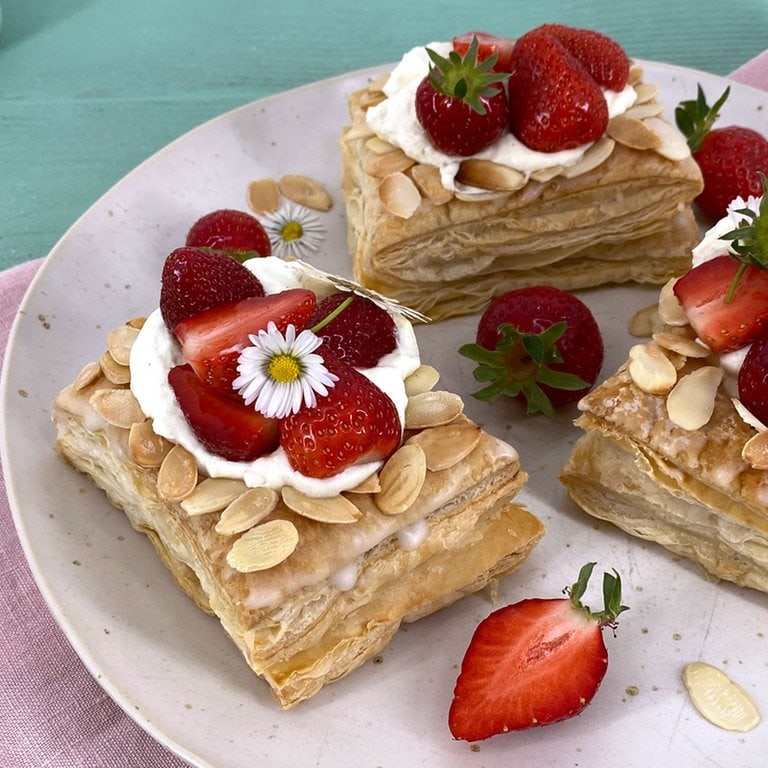 Blätterteig-Taschen mit Erdbeeren (Foto: SWR)