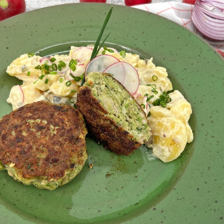 Geflügelfrikadellen mit Radieschen-Kartoffelsalat