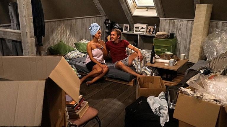 Jenny und Sebastian im Umzugschaos in ihrer neuen Wohnung (Foto: SWR, SWR/Johannes Krieg -)