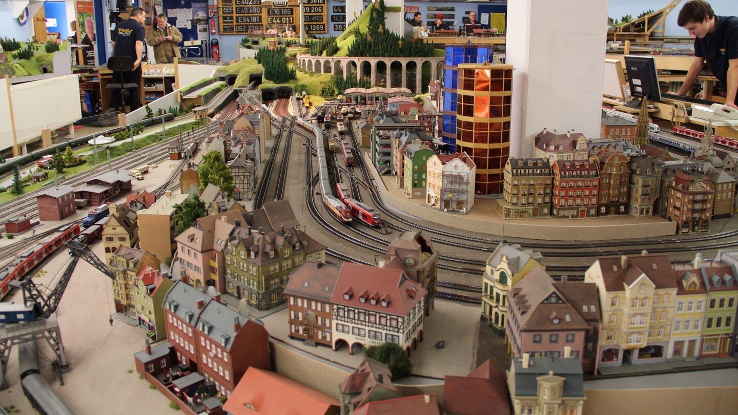 Modellbahnanlage Der Pmw Winnenden Eisenbahn Romantik Swr Fernsehen