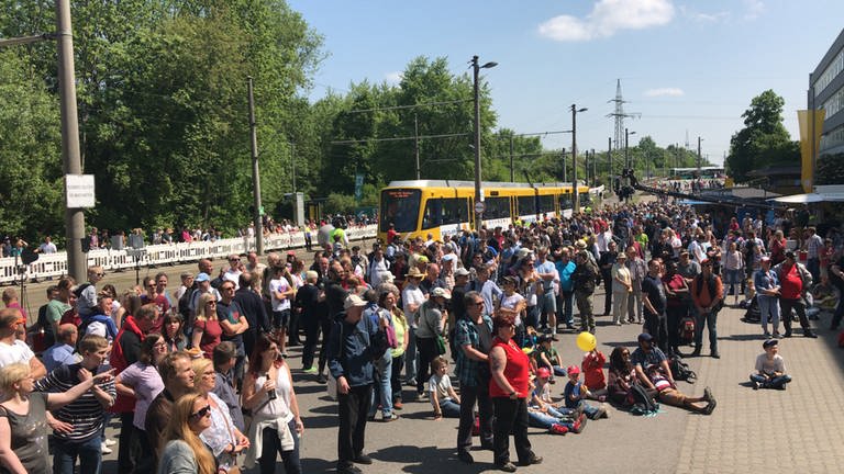 Am 5. Mai 2018 fand die 7. Europameisterschaft der Straßenbahnfahrerinnen auf dem Betriebsgelände der Stuttgarter Straßenbahn AG statt. (Foto: SWR, Michael Kost)