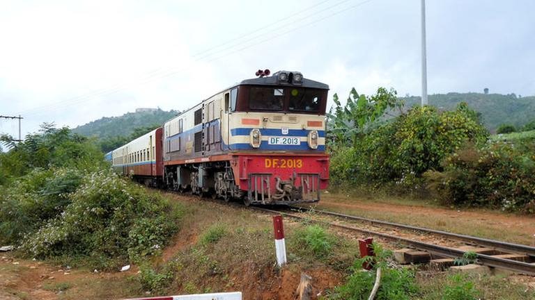 Eisenbahn in Myanmar (Foto: SWR, SWR - Alexander Schweitzer)