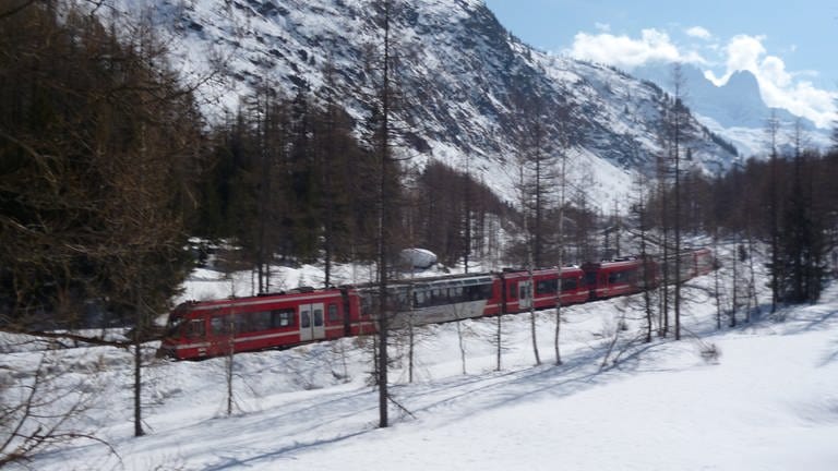 Mont-Blanc Express bei Vallorcine (Foto: SWR, Alexander Schweitzer)