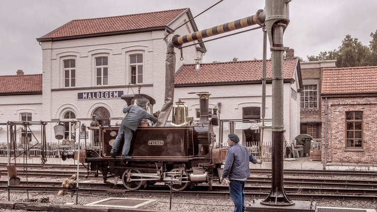 Stjin Vandenbranden und seine Lokomotive Yvonne (Foto: SWR, YUZU Productions/Bea Müller)