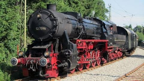 Diese Lokomotive, auch Kriegslok genannt, wurde im Jahr 1944 von der Wiener Lokfabrik Floridsdorf gebaut. Sie bringt eine Leistung von 1620 PS und wiegt fast 150 Tonnen. (Foto: SWR, SWR - Bernhard Foos)