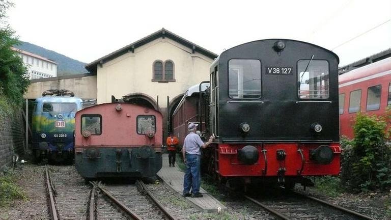 In Neustadt gibt es das Eisenbahnmuseum, das in einem der ältesten Bahngebäude Deutschlands, dem ehemaligen Pfalzbahn-Lokschuppen beheimatet ist. (Foto: SWR, SWR - Hagen von Ortloff)