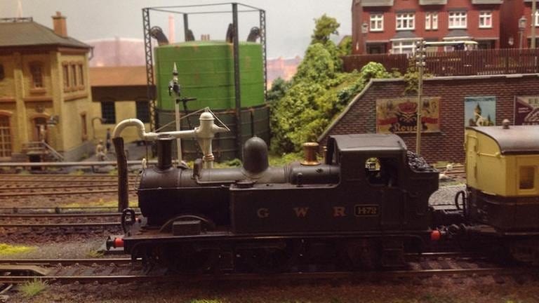 Erbauer Hans-Ulrich Grumpe zeigt ein Motiv aus England von 1949. Die 'Industrial District Railway' in Langley in der Nähe von Bristol. (Foto: SWR, SWR - Hagen von Ortloff)