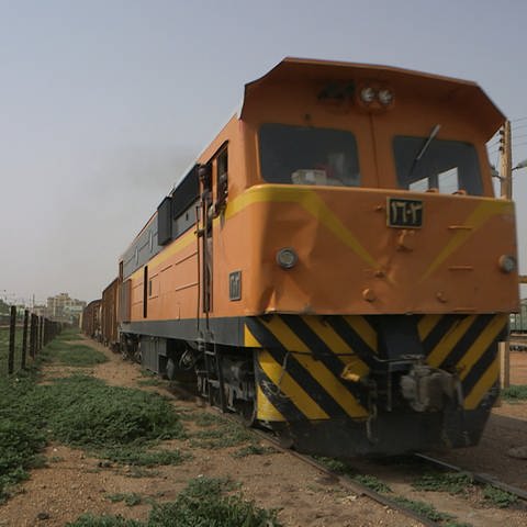 Die dieselelektrischen Lokomotiven von Henschel sind die beliebtesten Maschinen im Sudan. (Foto: SWR, Michael Mattig-Gerlach)