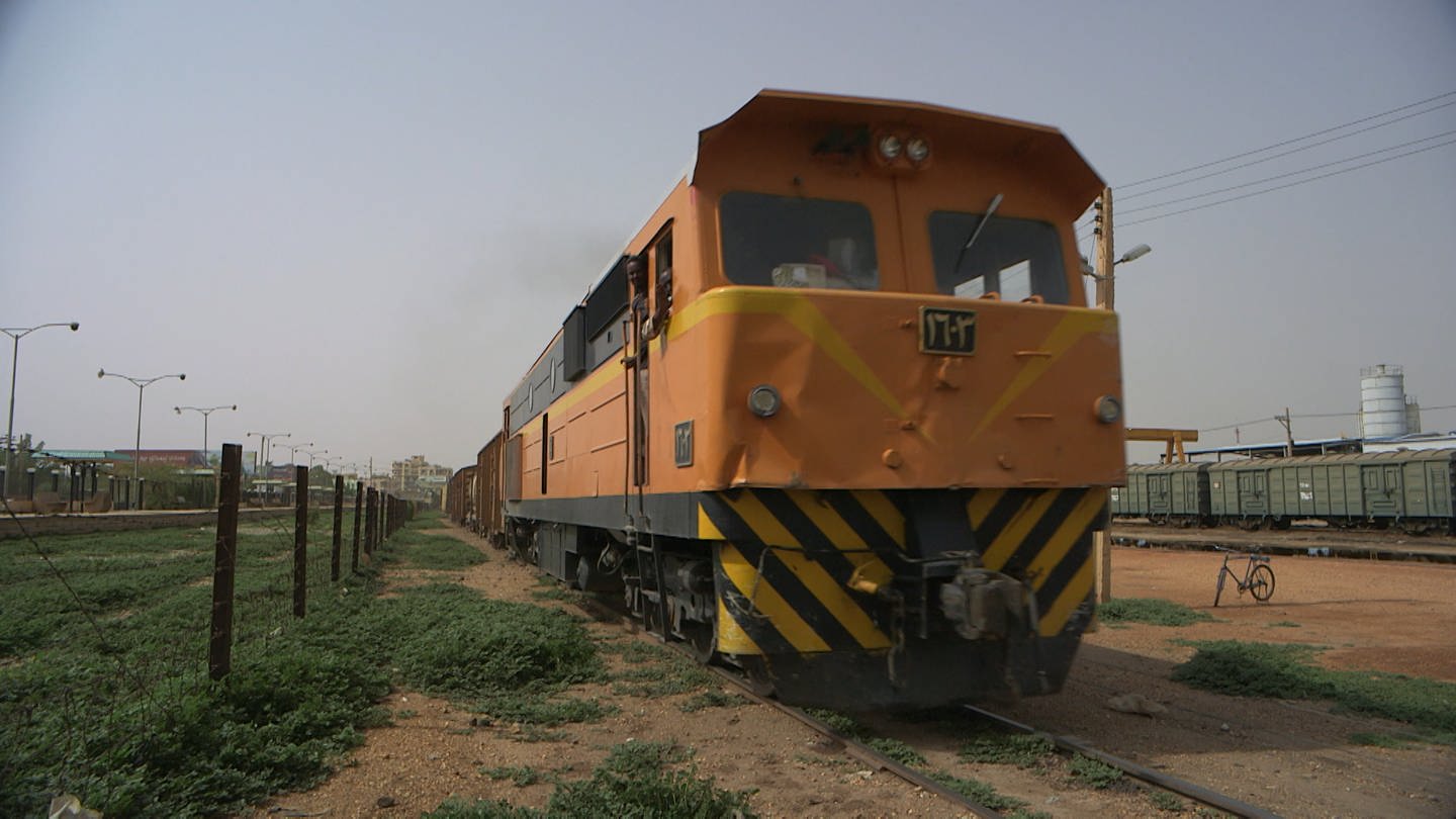 Die dieselelektrischen Lokomotiven von Henschel sind die beliebtesten Maschinen im Sudan. (Foto: SWR, Michael Mattig-Gerlach)