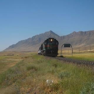 2.217 Meter – der höchste Punkt des iranischen Eisenbahnnetzes zwischen Dorud und Arak (Foto: SWR, SWR - Alexander Schweitzer)