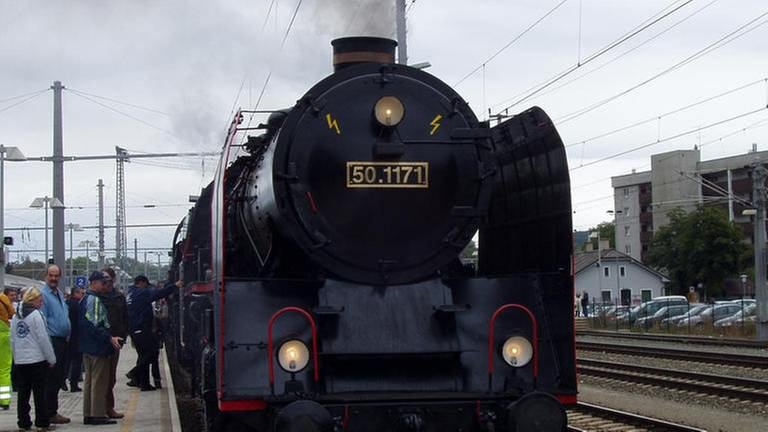 Eine der Hauptdarstellerinngen des Tages, die B&B Lokomotive 50.1171. (Foto: SWR, SWR -)