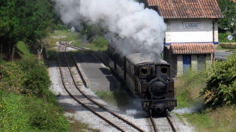 Dampf auf der Museumsbahnstrecke  Azpeitia – Laso (Foto: SWR, Susanne Mayer-Hagmann)