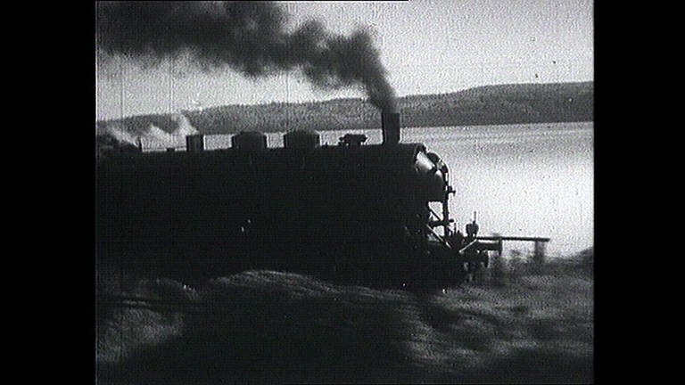 Schwarz-Weißaufnahme einer alten Lokomotive (Foto: SWR, SWR -)