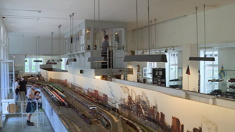 Eine besondere Attraktion ist die große Spur-1-Modellbahnanlage im 2. Stock des Museums.  (Foto: SWR, Andreas Stirl)