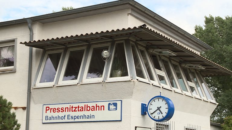 Das Stellwerk im Güterbahnhof Espenhain ist aus DDR-Zeiten.  (Foto: SWR, Andreas Stirl)