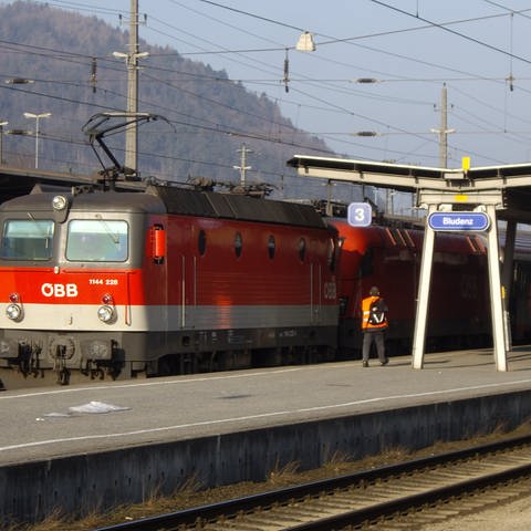 ÖBB 1144 228 am Bahnhof Bludenz (Foto: SWR, SWR - Alexander Schweitzer)