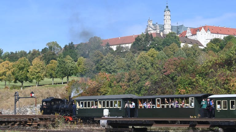 Die Härtsfeld-Museumsbahn und das Kloster Neresheim auf dem Ulrichsberg: 2022 oder 1901? 