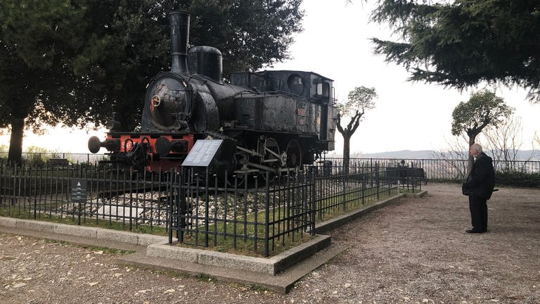 Ehemalige Lokomotive der Iseobahn. Inbetriebnahme 1907. Die Lok wurde von den Maschinenwerken Saronno gebaut und war bis 1961 in Betrieb.  (Foto: SWR, Alexander Schweitzer)