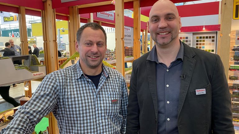 Firma Auhagen: Auhagen hat mir Markus Hillig (rechts) und Robert Werner zwei neue Geschäftsführer (Foto: SWR, Hagen von Ortloff)
