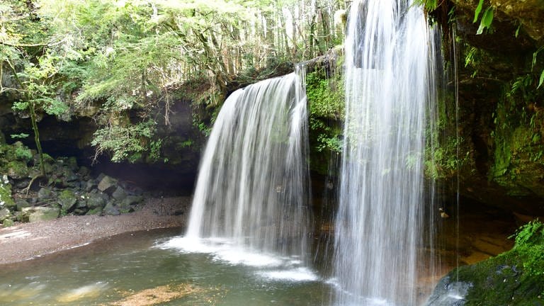 Der Nabegataki Wasserfall im Aso-Kuju Nationalpark. (Foto: SWR)