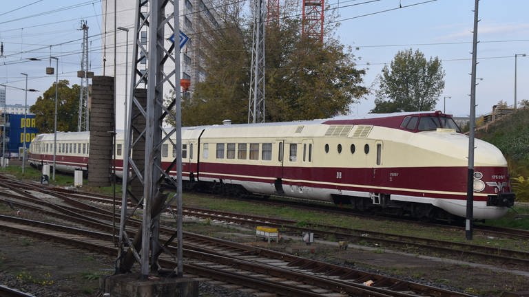 VT 18.16, Diesel-hydraulicher Schnellverkehrs-Triebzug der ehemaligen Deutschen Reichsbahn (Foto: SWR, Michael Mattig-Gerlach)