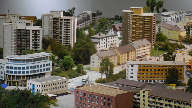 Gebiet Nordbahnhof-Friedhofstraße. Dieses Wohngebiet wird vom künftigen Stadtteil auf dem ehemaligen Bahngelände stark profitieren. (Foto: SWR, Alexander Schweitzer)