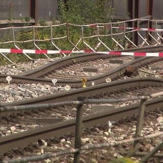 Abgesenkte Gleise bei Rastatt
