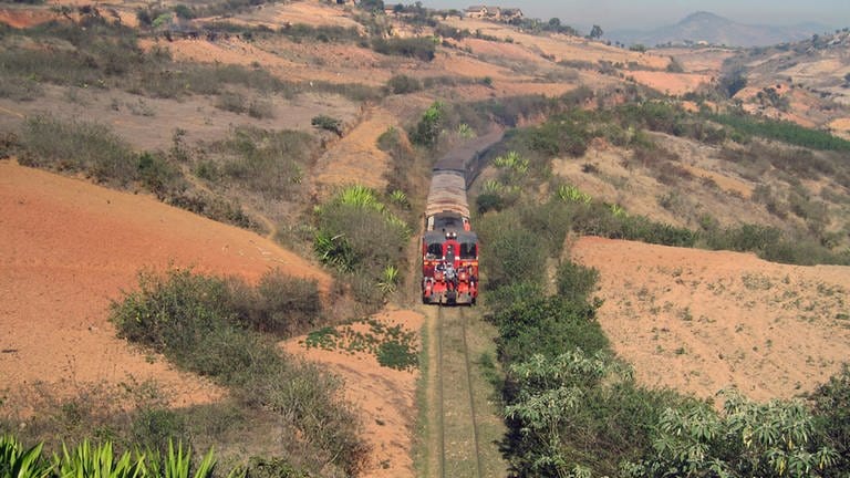 Mit dem Zug durch Madagaskar (Foto: SWR, Susanne Mayer-Hagmann)